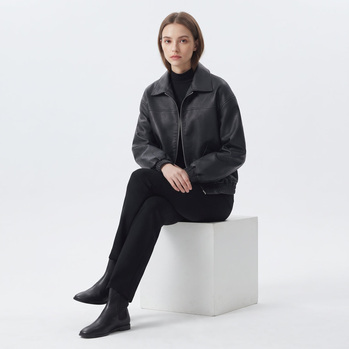 Women's Vintage Faux Leather Moto Jacket, Short Zip-Up Biker Coat for Spring and Autumn