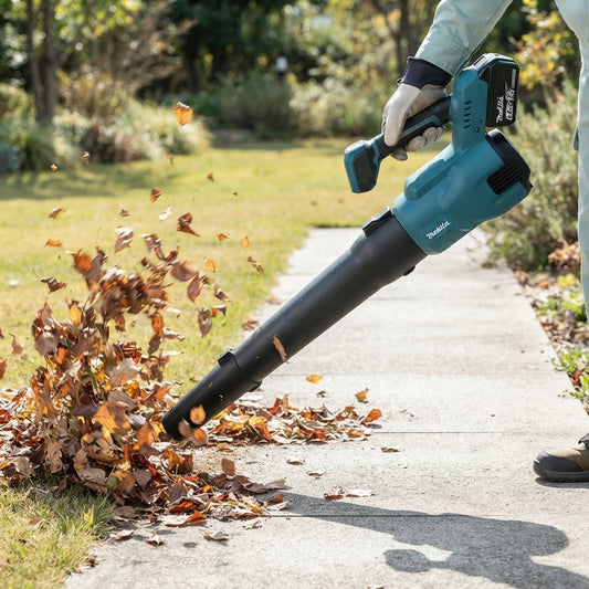 Makita Leaf Blower - Cordless 3-Speed Cannon Blower