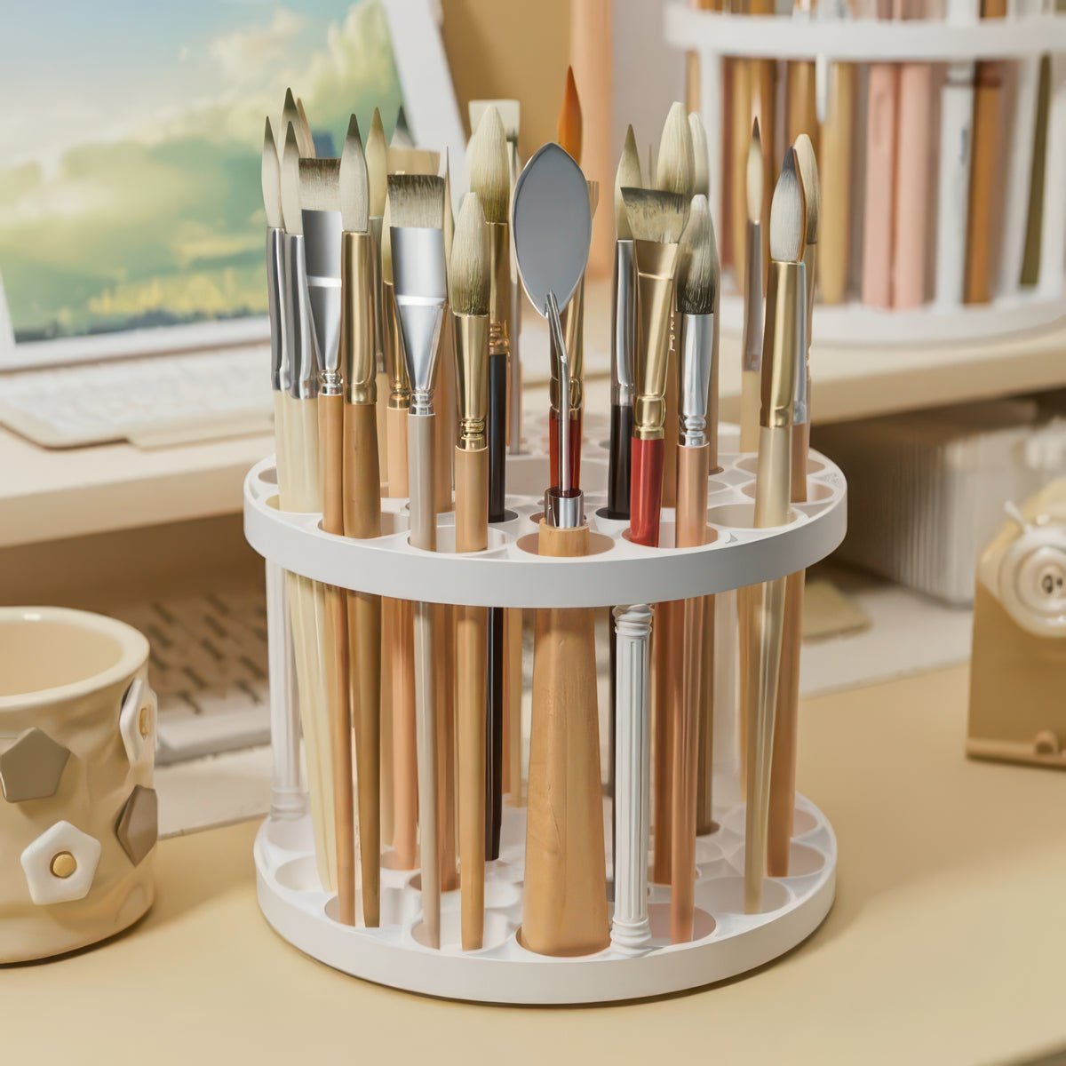 Rotating Brush Holder – 360° Makeup Brush Storage Bucket
