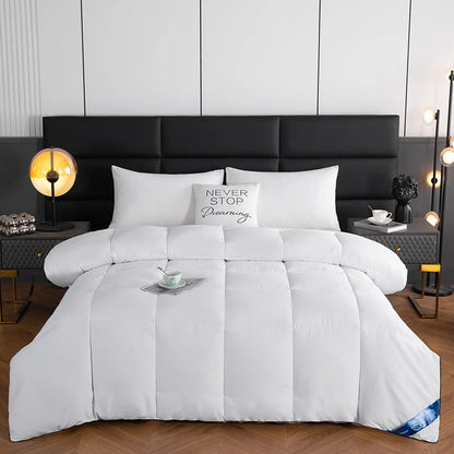 Hotel Style Comforter – Lightweight Fluffy Winter Quilt