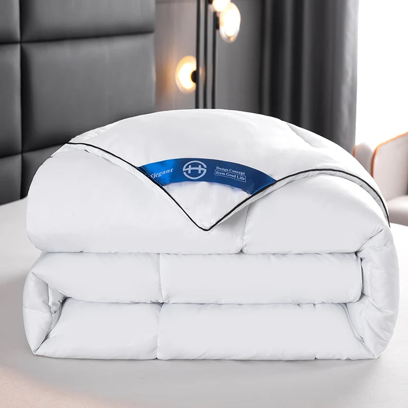 Hotel Style Comforter – Lightweight Fluffy Winter Quilt