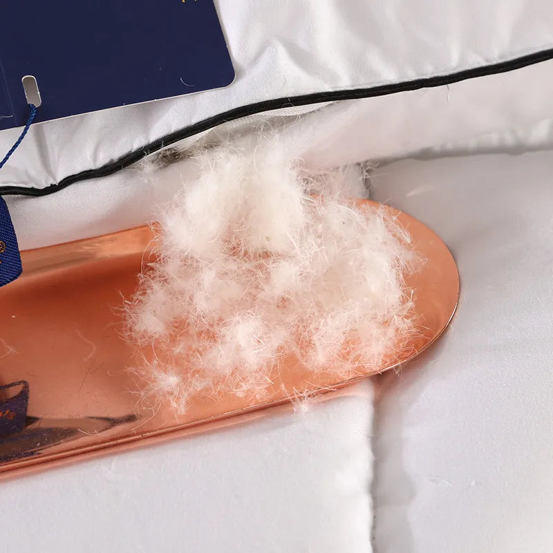 Hotel Style Comforter – Lightweight Fluffy Winter Quilt
