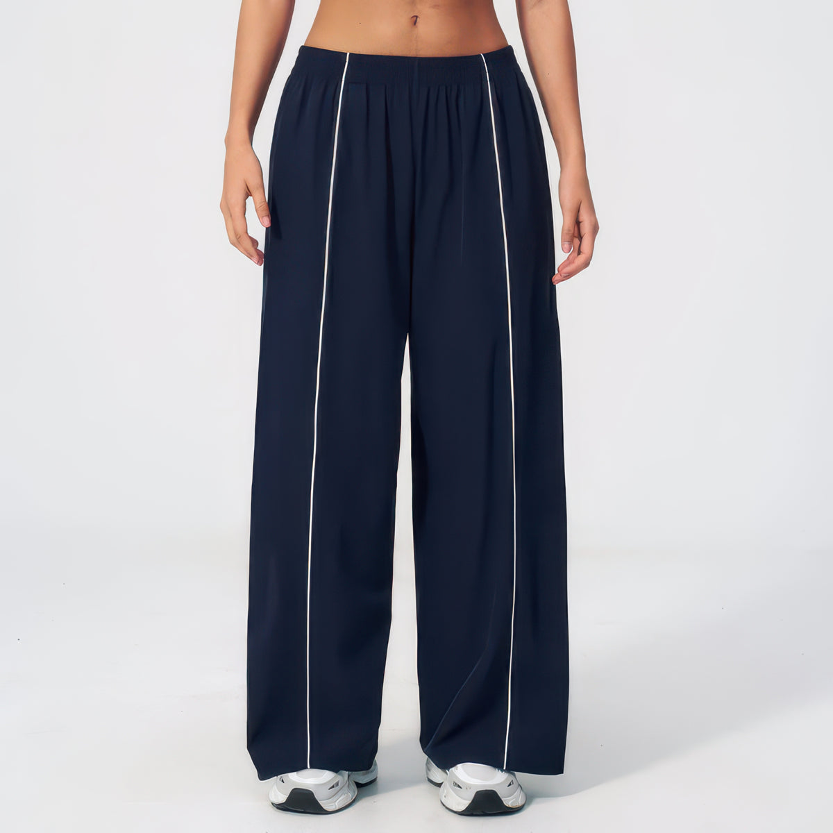 UV-Resistant Yoga Pants for Women with Contrast Stripe Detail and Side Pockets