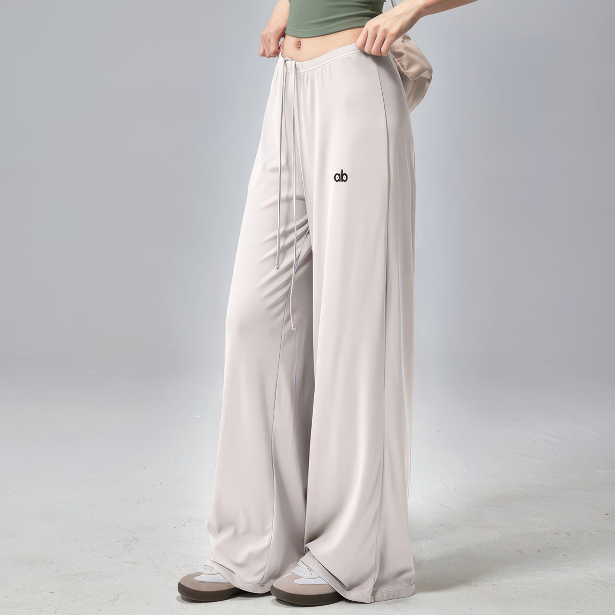 Wide Leg Yoga Pants for Women with Drawstring Waist, Loose Fit for Training and Pilates